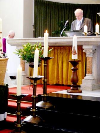 Paul Donders spreekt het In Memoriam uit.
